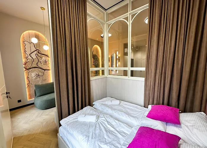 Hugo4You Apartments